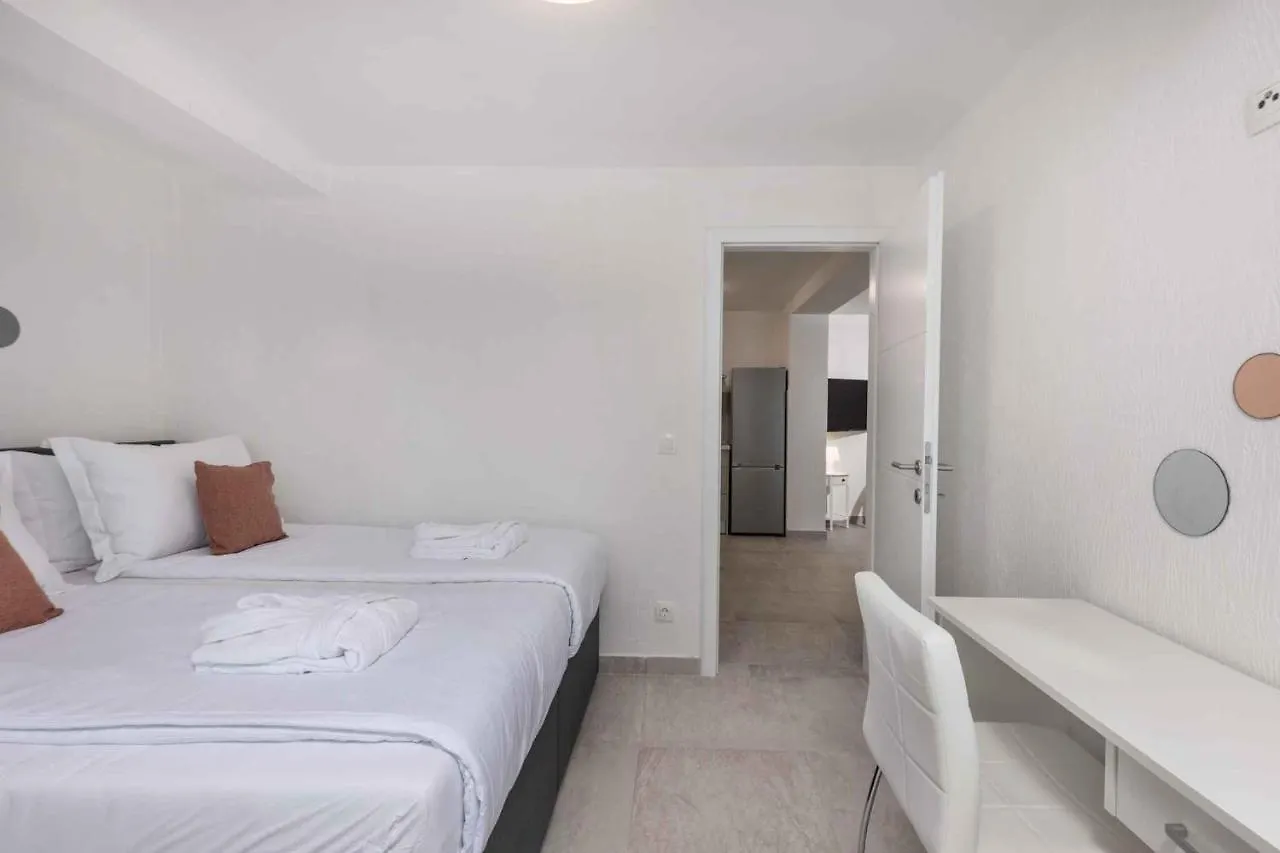 Apartments In Crikvenica 44014